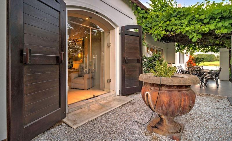 4 Bedroom Property for Sale in Stellenbosch Central Western Cape